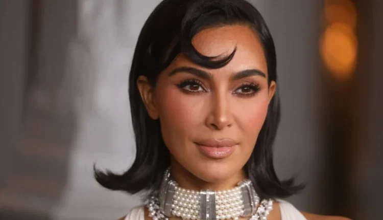 Οι-θεωρίες-συνωμοσίας-της-Καρντάσιαν