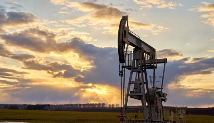 Άνοδος-άνω-του-1%-για-το-πετρέλαιο