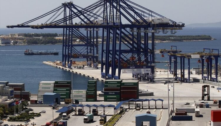 Στην-Ελλάδα-μεταφέρεται-ο-«διαγκωνισμός»-ΗΠΑ-–-Κίνας