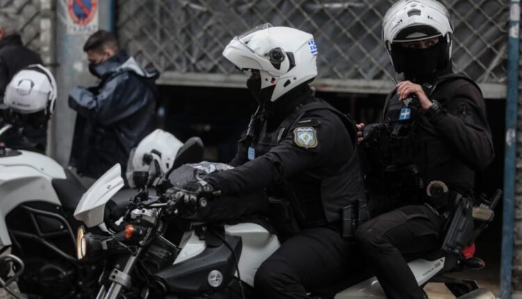 Εξάρθρωση-εγκληματικής-οργάνωσης-μετά-από-μεγάλη-επιχείρηση-σε-Αττική-και-Τίρανα