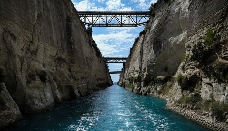 Σορός-άνδρα-εντοπίστηκε-στη-διώρυγα-της-Κορίνθου