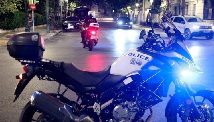 Συνελήφθη-στην-Κηφισιά-γνωστός-τράπερ-για-ναρκωτικά