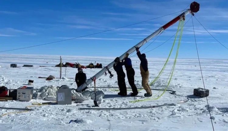 Αέρας-6-εκατομμυρίων-ετών-βρέθηκε-παγιδευμένος-σε-πάγο-της-Ανταρκτικής
