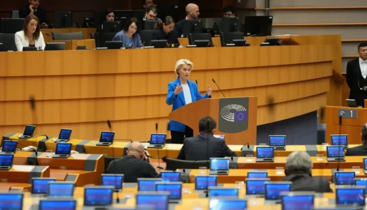 Φον-ντερ-Λάιεν:-Η-Ευρωπαϊκή-Ένωση-πρέπει-να-διαδραματίζει-κεντρικό-ρόλο-σε-μια-ειρηνευτική-συμφωνία-για-την-Ουκρανία