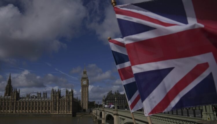 Η-Βρετανία-βγάζει-στο-σφυρί…-πρεσβείες-λόγω-οικονομικών-δυσκολιών