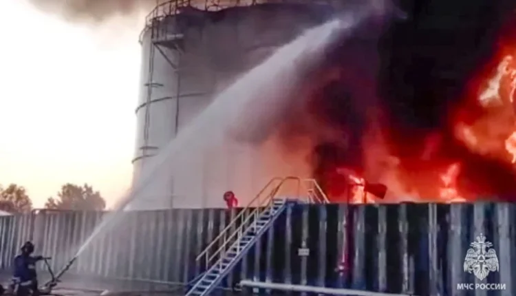 Πυρκαγιά-στο-ρωσικό-διυλιστήριο-πετρελαίου-Αφίπσκι