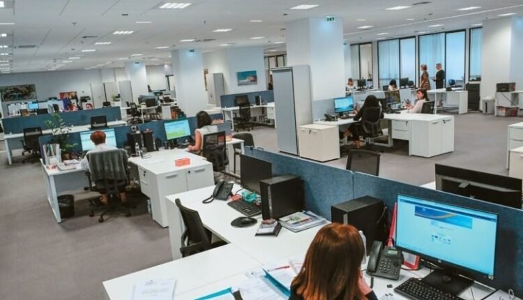 Δημόσιοι-υπάλληλοι:-Νόμιμη-η-απουσία-τους-αν-δεν-θα-προσέλθουν-την-Παρασκευή-5/12-λόγω-της-κακοκαιρίας