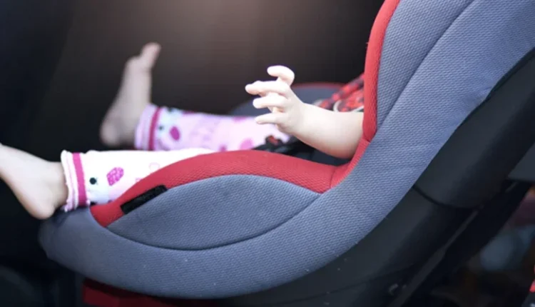 Εγκατέλειψε-τη-2-ετών-ανιψιά-του-μέσα-στο-αμάξι,-γιατί-τον-καταδίωξαν-αστυνομικοί-στα-Λιόσια