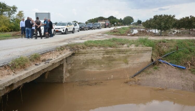 Υπερχείλισε-ο-ποταμός-Ενιπέας:-Εκκενώθηκε-οικισμός-κοντά-στα-Φάρσαλα