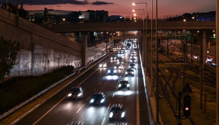Κυκλοφοριακή-συμφόρηση-στον-Κηφισό-λόγω-τροχαίων