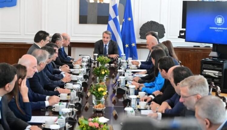 Κυβέρνηση:-Τα-σενάρια-για-ανασχηματισμό,-το-αφήγημα-της-σταθερότητας-και-η-απειλή-της-χαλαρής-ψήφου