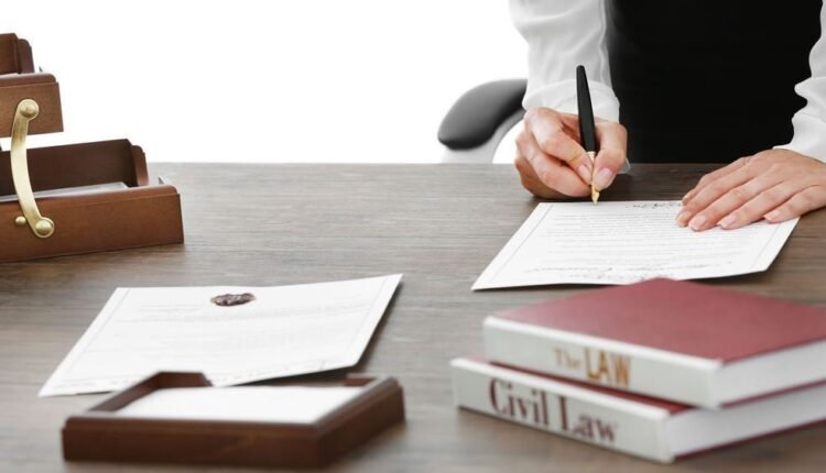 Υπ-Δικαιοσύνης:-Ρύθμιση-για-14.000-εκκρεμείς-διαθήκες