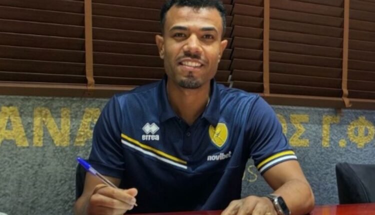 Παναιτωλικός:-Επέστρεψε-ο-Φάρλεϊ-Ρόσα-στους-Αγρινιώτες