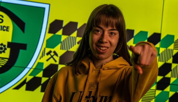 Ποδόσφαιρο-Γυναικών:-Στην-πολωνική-Κατοβίτσε-η-Μαρίνα-Θεοδωράκη