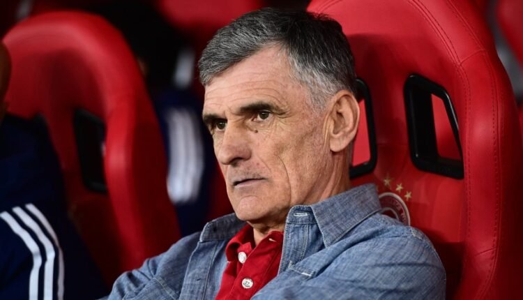 Χοσέ-Λουίς-Μεντιλίμπαρ:-“Δε-νομίζω-πως-το-πρόβλημα-είναι-η-συμπεριφορά-των-παικτών-και-ότι-το-μυαλό-τους-είναι-αλλού”